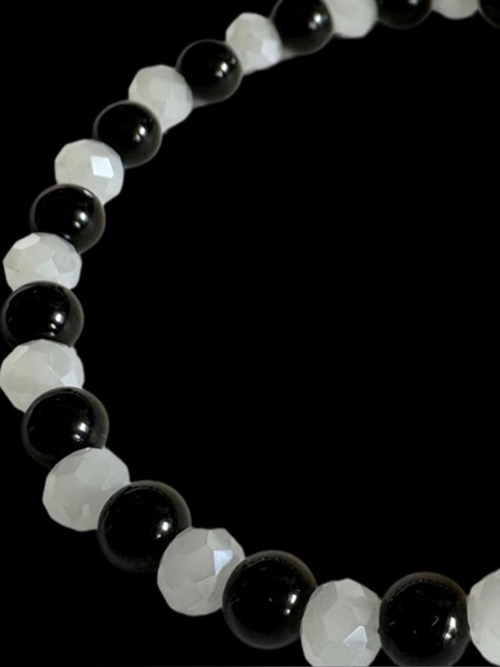 Handmade Black & White Faceted Beaded Stretch Bracelet